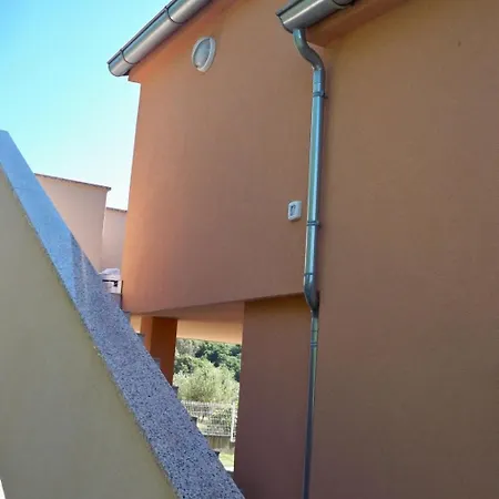Mit Balkon Fuer Zwei Bis Vier Personen By Interhome