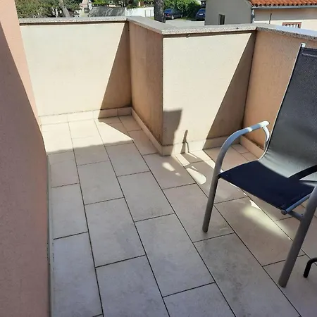 Apartman Mit Balkon Fuer Zwei Bis Vier Personen By Interhome Banjole